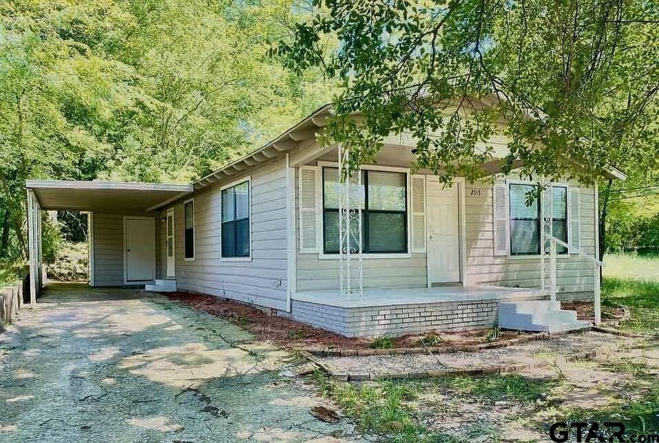 Tyler Condo: 2515 North Tenneha Avenue