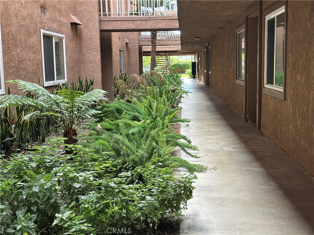 Huntington Beach Condo: 6600 Warner Avenue