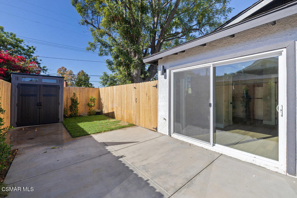 Simi Valley Condo: 1069 Donner Avenue