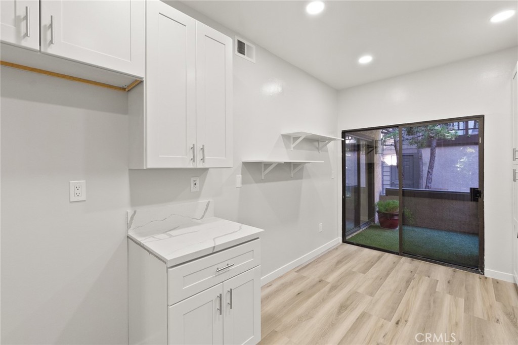 Santa Ana Condo: 2504 West MacArthur Boulevard