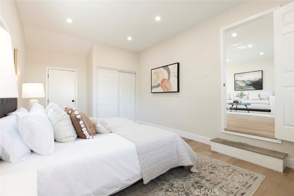 Sun Valley Condo: 8881 Morehart Avenue