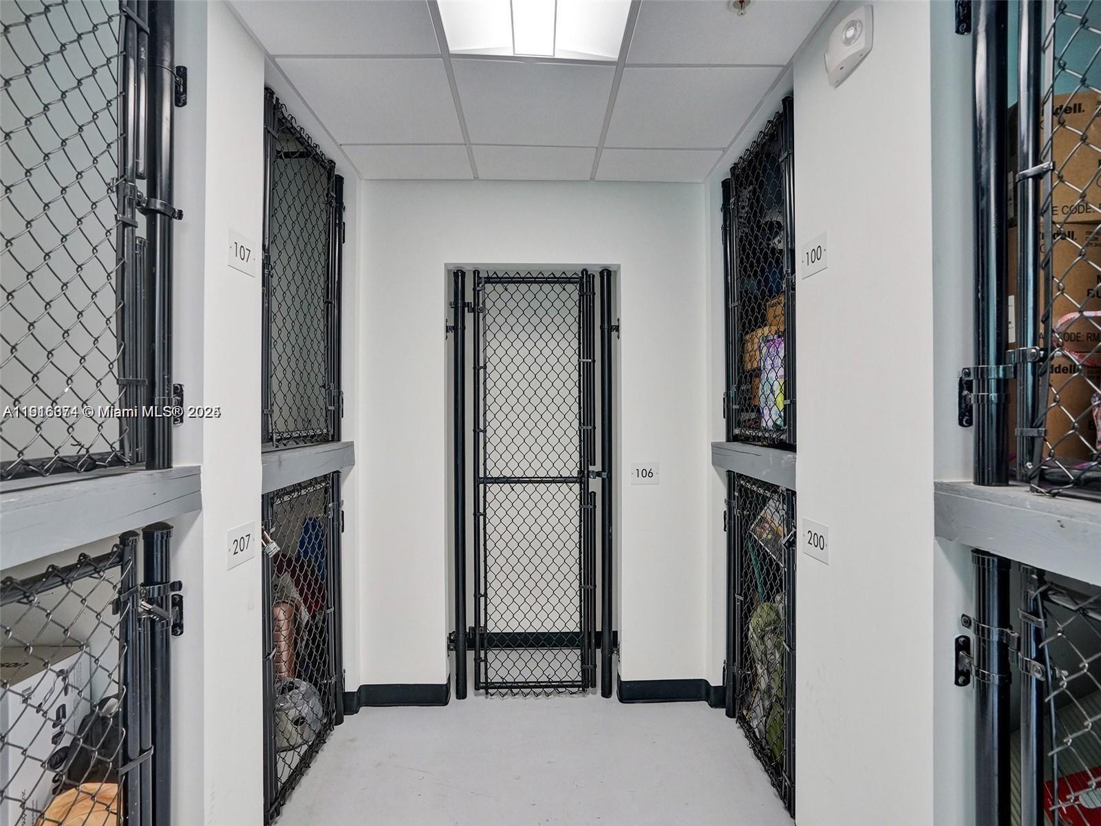 Davie Condo: 4100 Southwest 64th Avenue