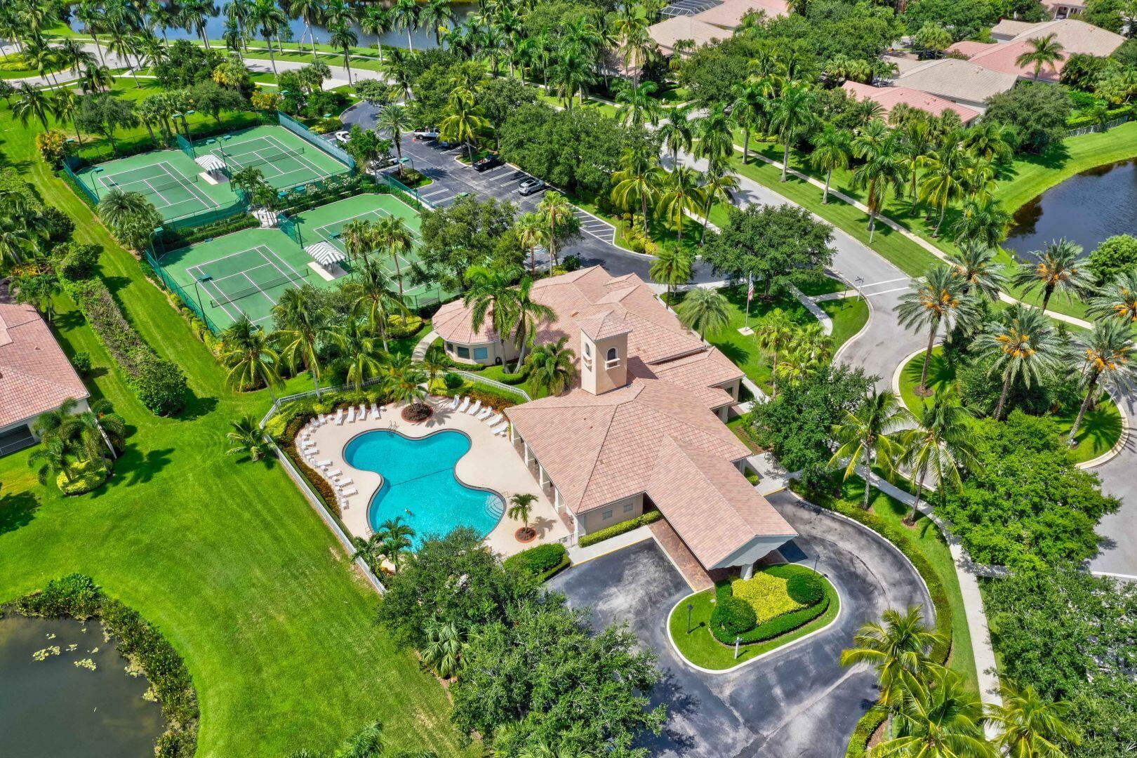 Palm Beach Gardens Condo: 923 Magdalena Road