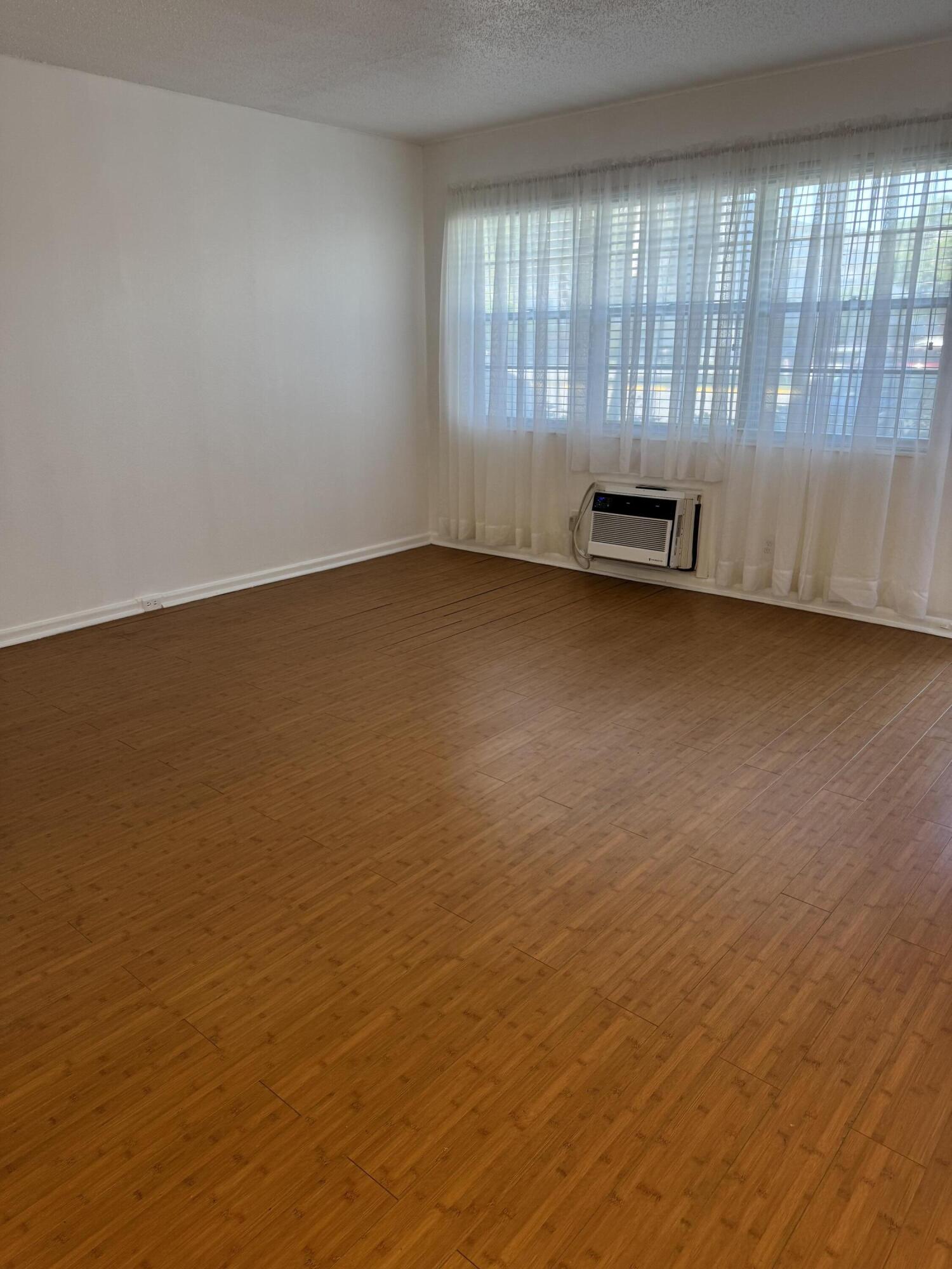 Deerfield Beach Condo: 6 Keswick A