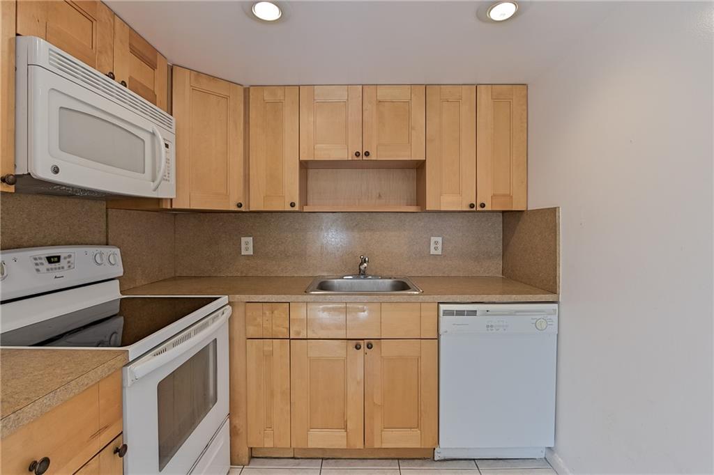 Deerfield Beach Condo: 167 Grantham East