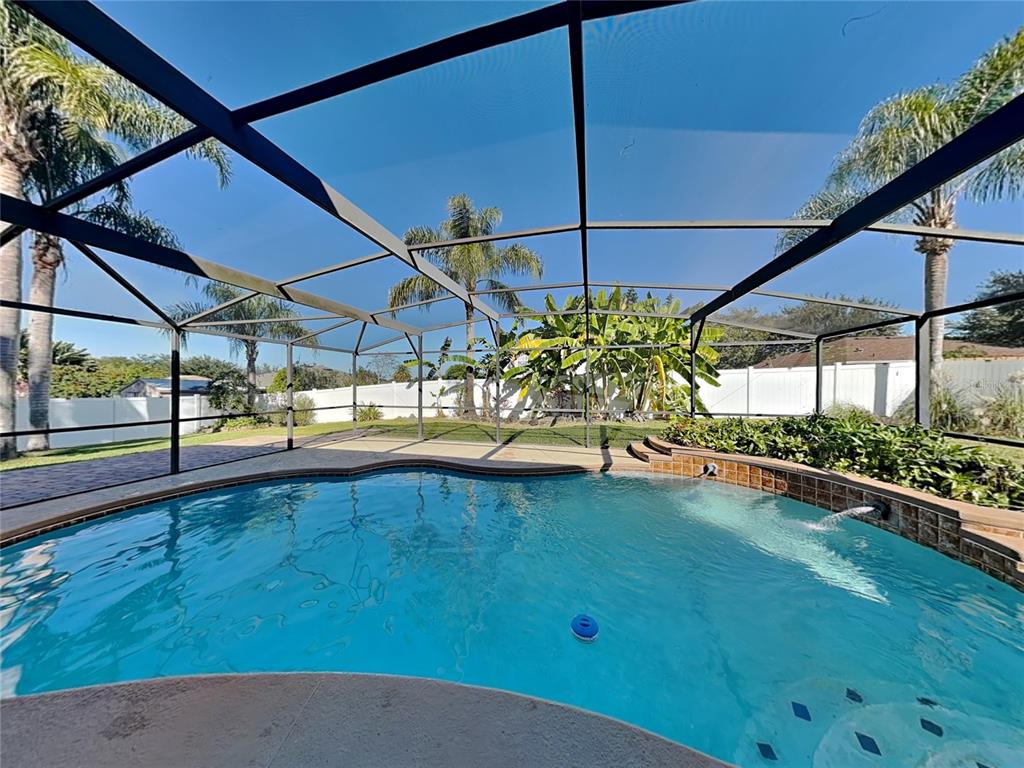 Apopka Condo: Undisclosed Address