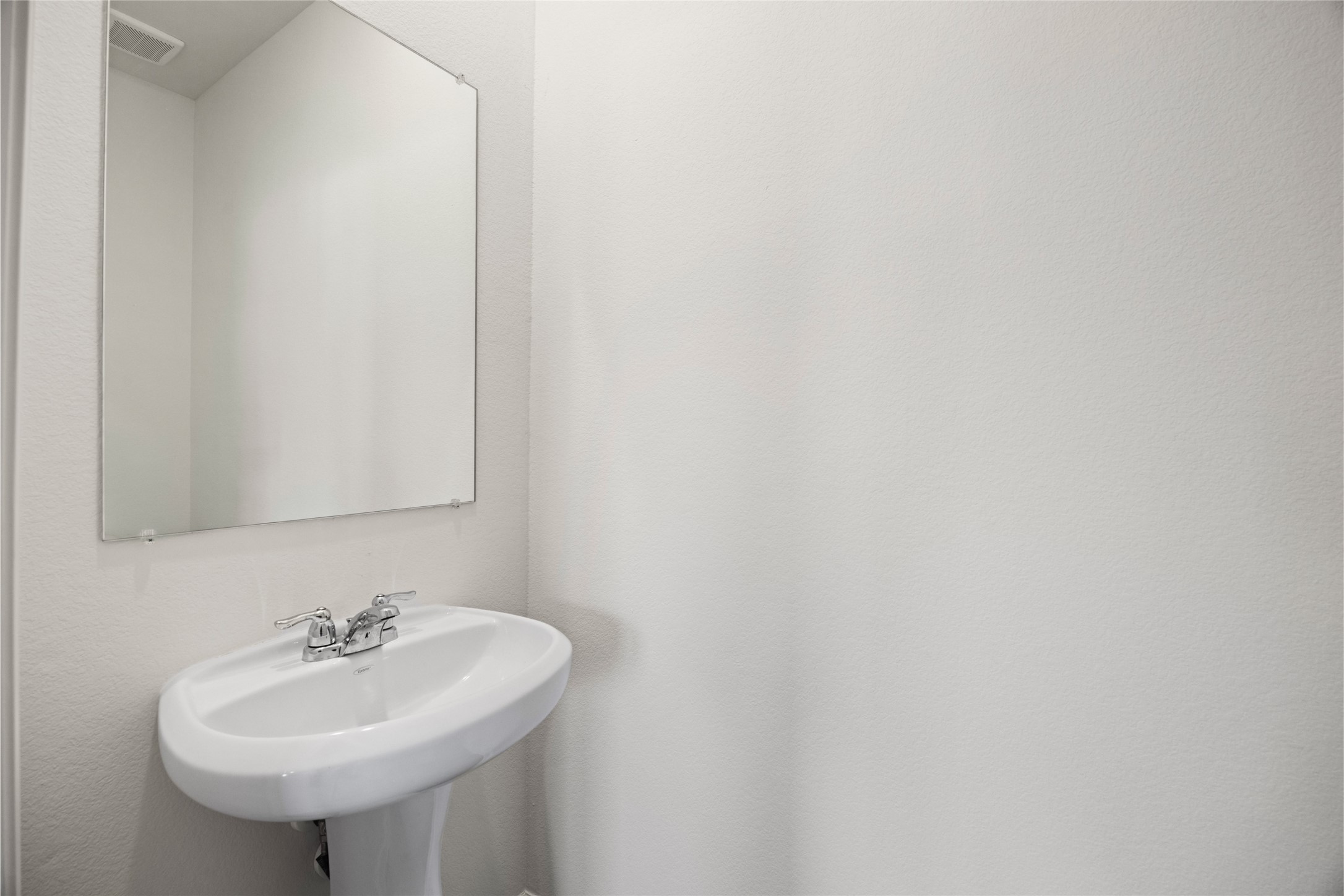 Richmond Condo: 8203 Vacek Xing Way