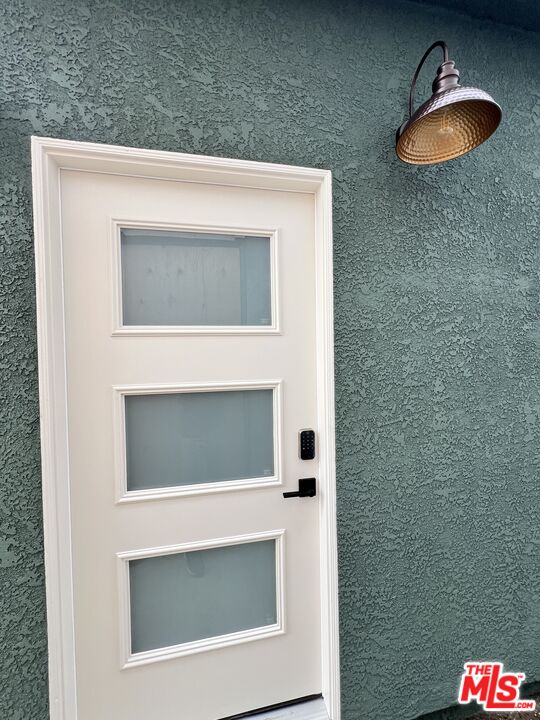 Long Beach Condo: 767 A Bennett Avenue