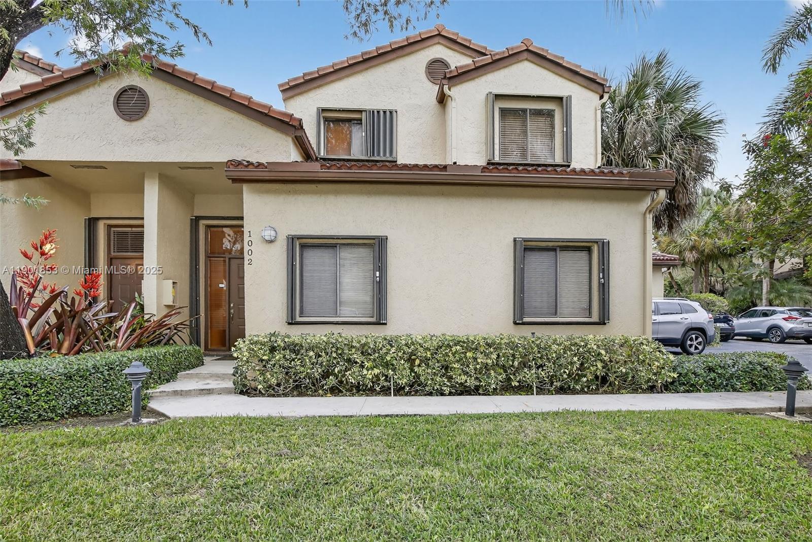 Plantation Condo: 1002 Northwest 105th Avenue