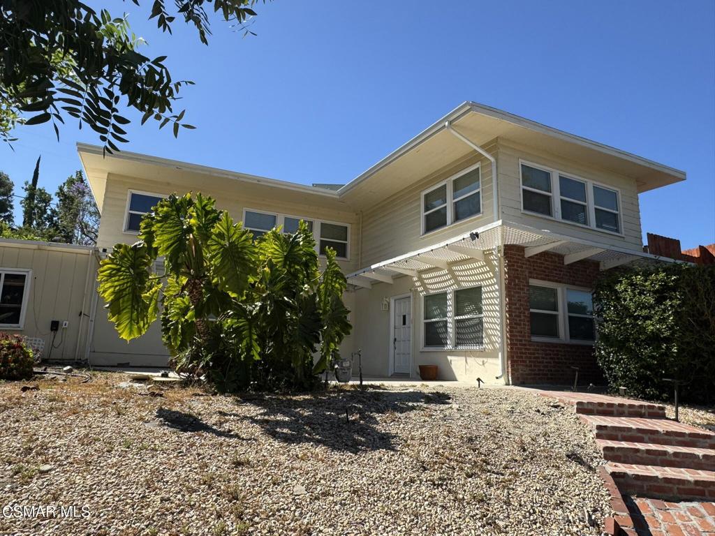 Woodland Hills Condo: 22319 MacFarlane Drive