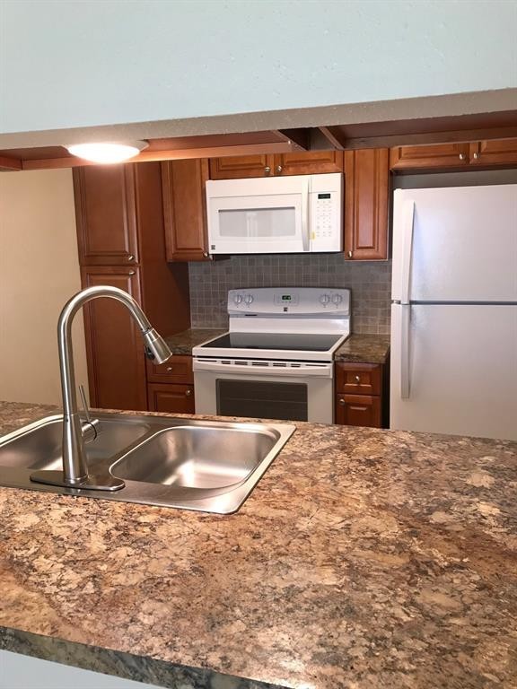 Houston Condo: 1947 Greenbriar Colony Drive