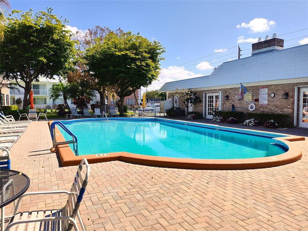 Pompano Beach Condo: 412 South Cypress Road