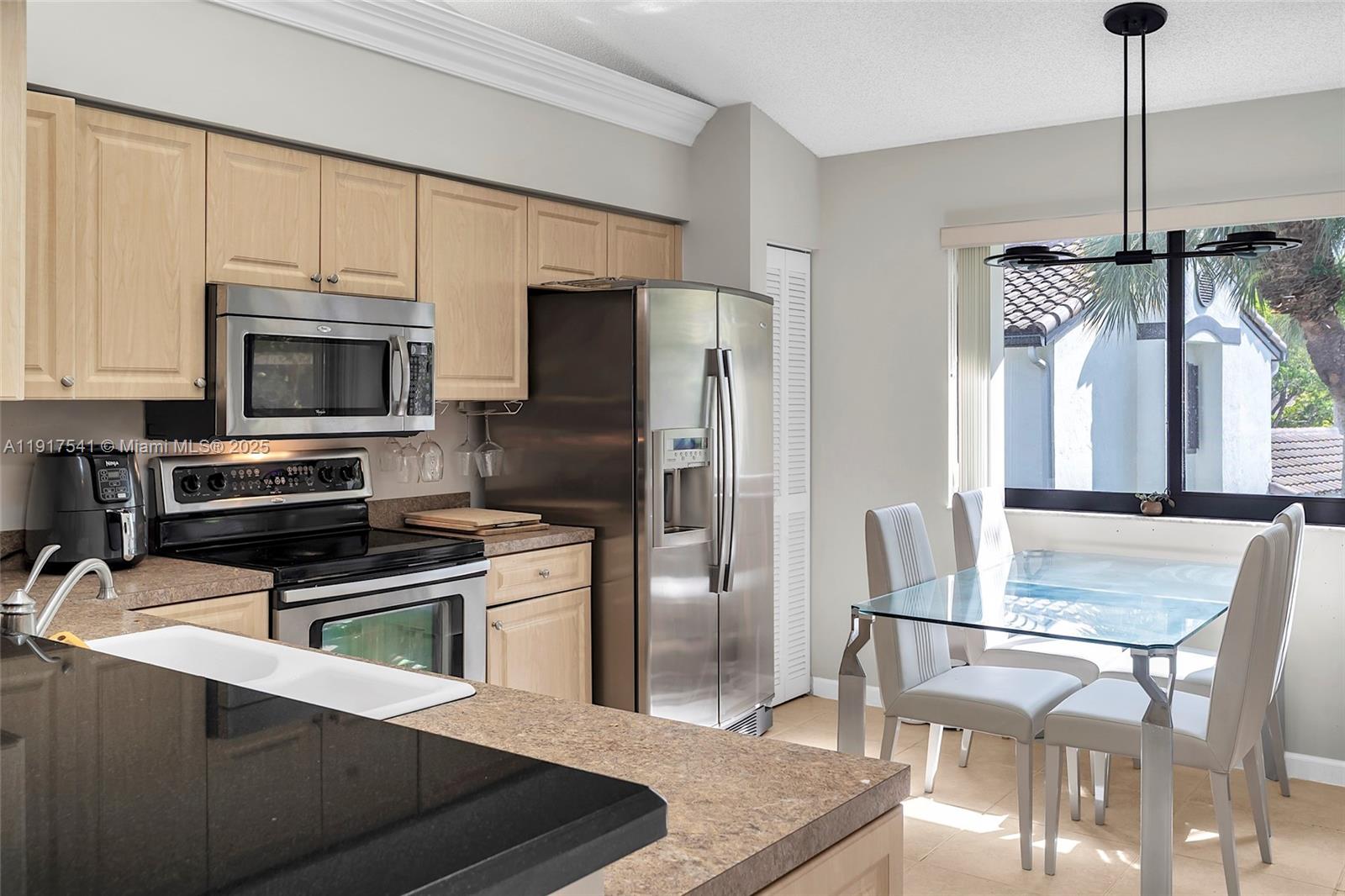 Parkland Condo: 7525 Northwest 61st Terrace