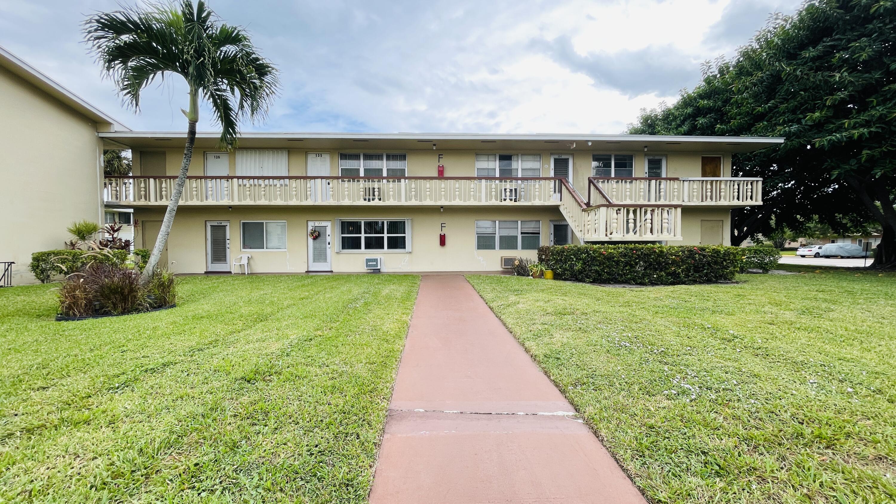 West Palm Beach Condo: 138 Salisbury I