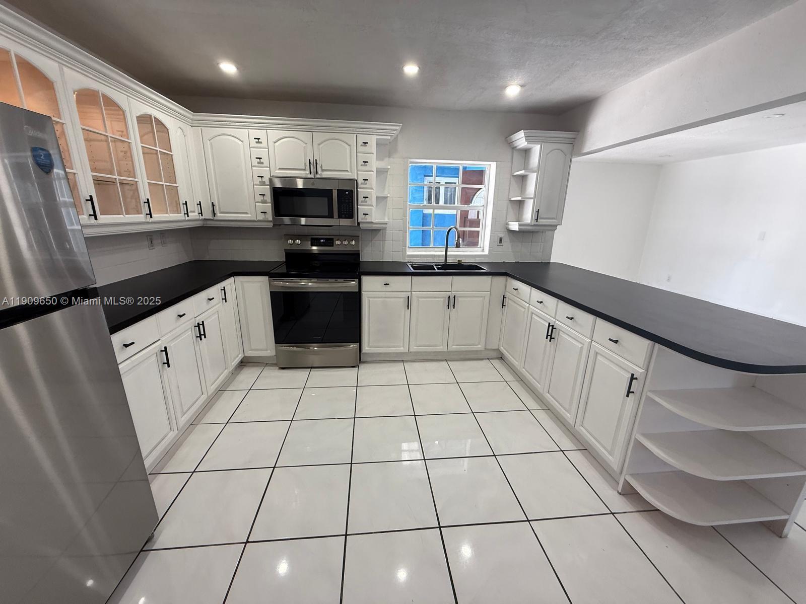 Miramar Condo: 6931 Southwest 24th Court