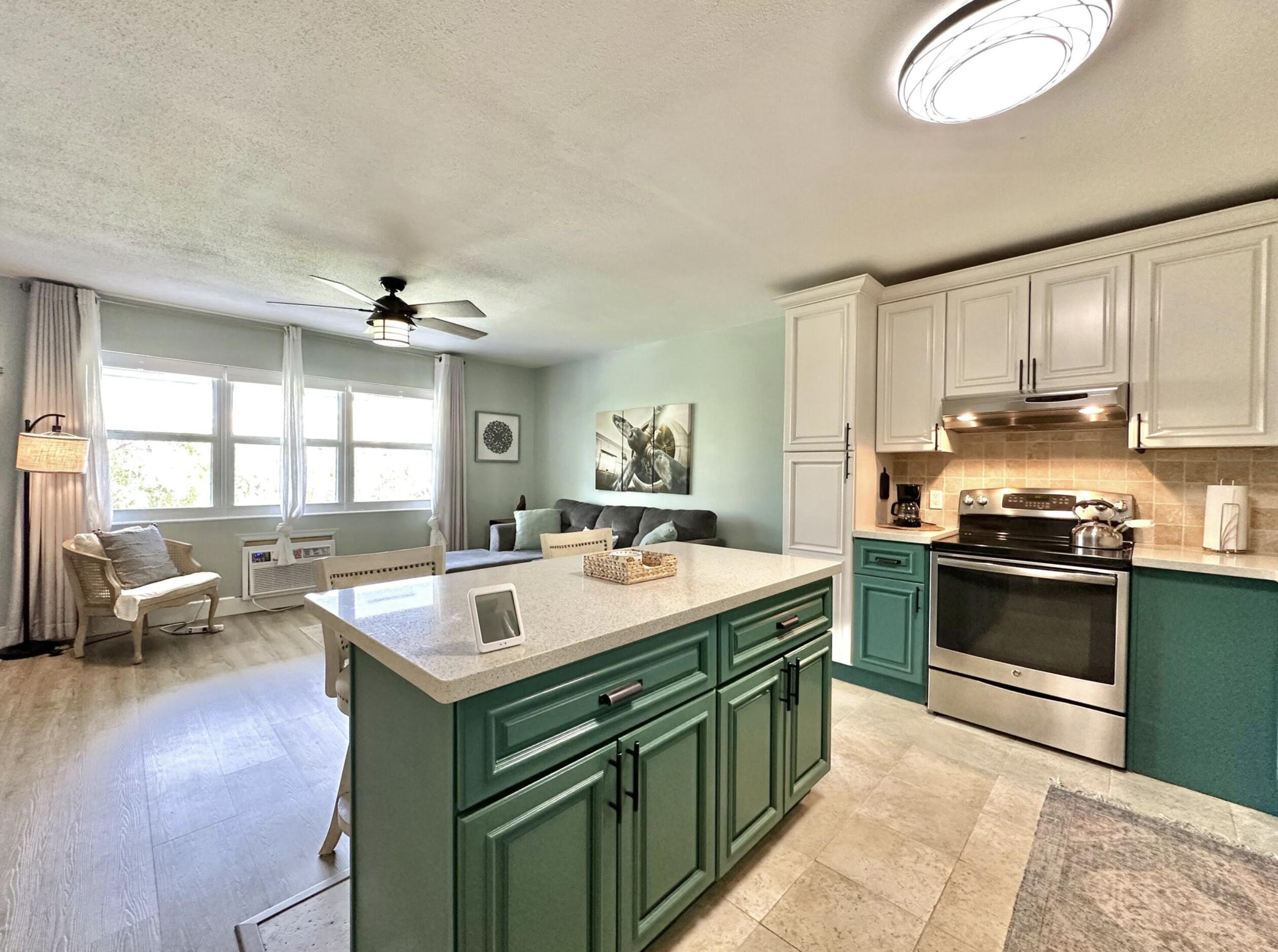 West Palm Beach Condo: 359 Norwich O