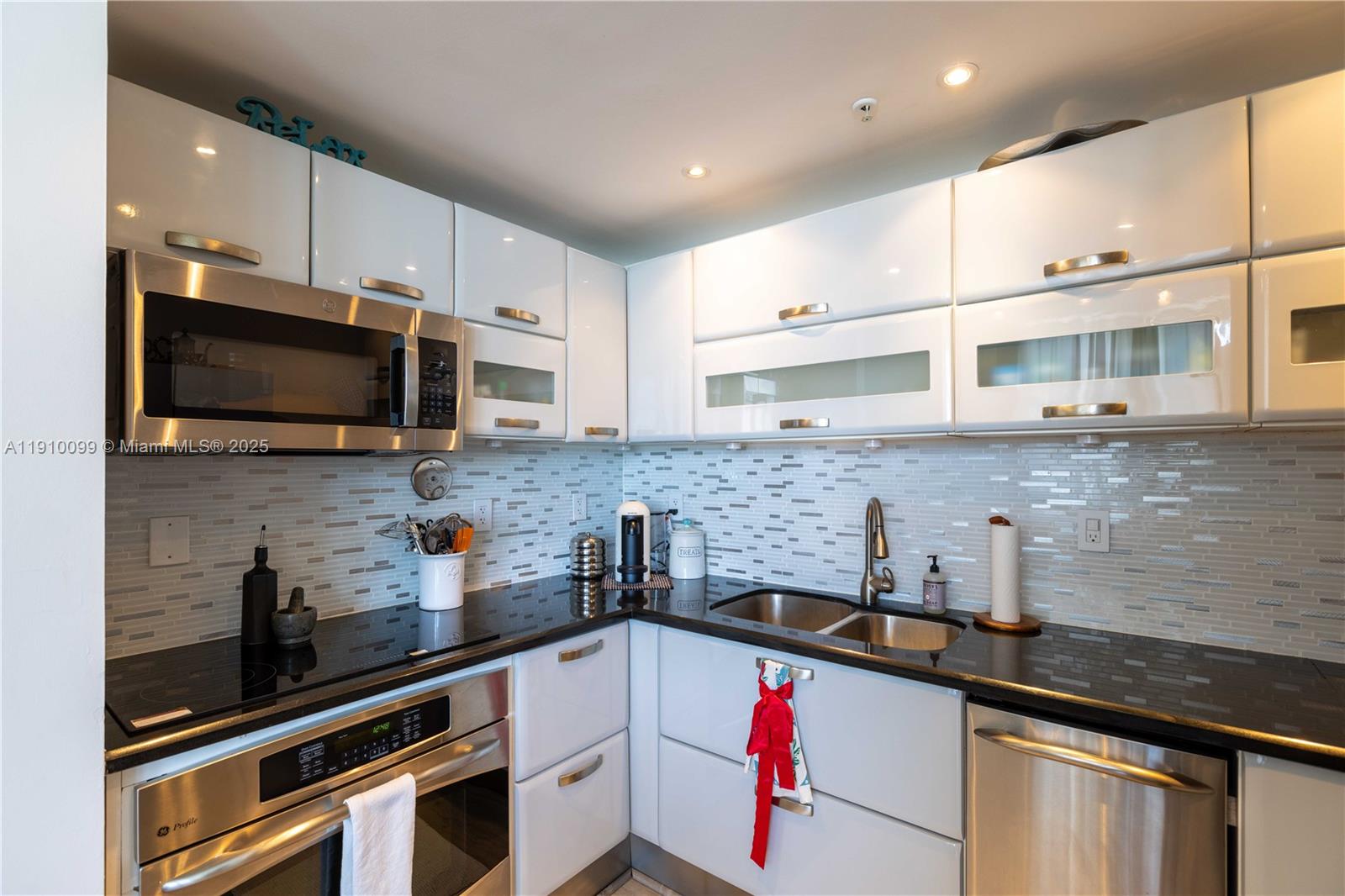 Miami Beach Condo: 6580 Indian Creek Drive