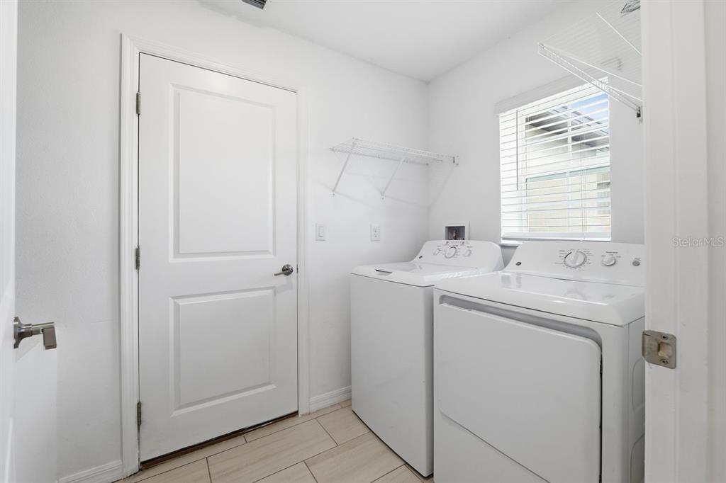 Riverview Condo: 12609 Maple Bonsai Drive