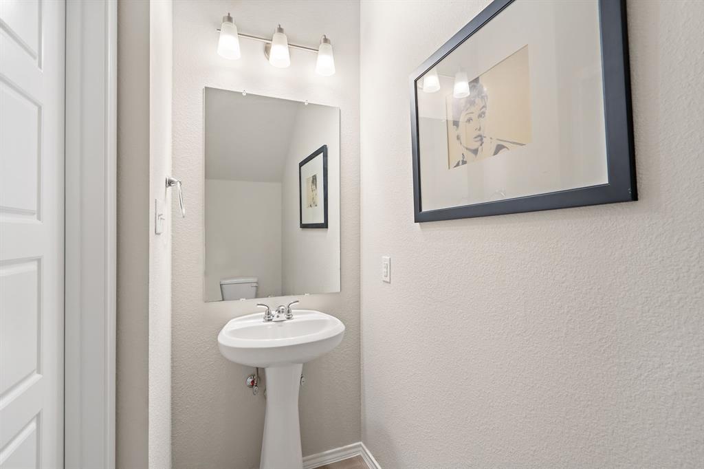 Forney Condo: 1432 Martingale Lane