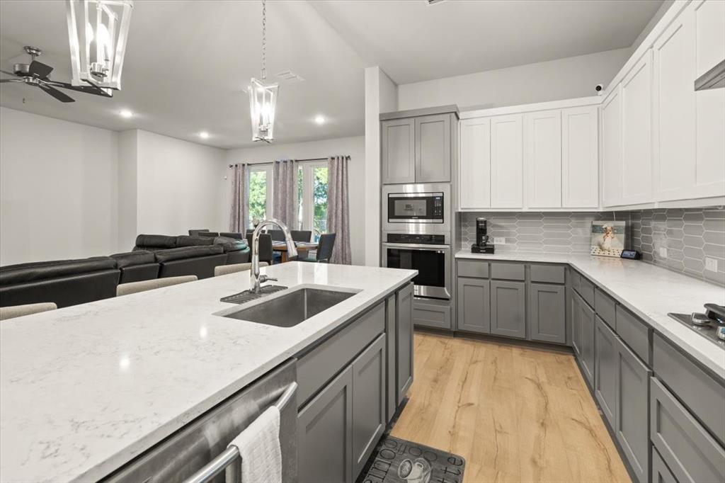 Heath Condo: 3544 Golden Bell Court