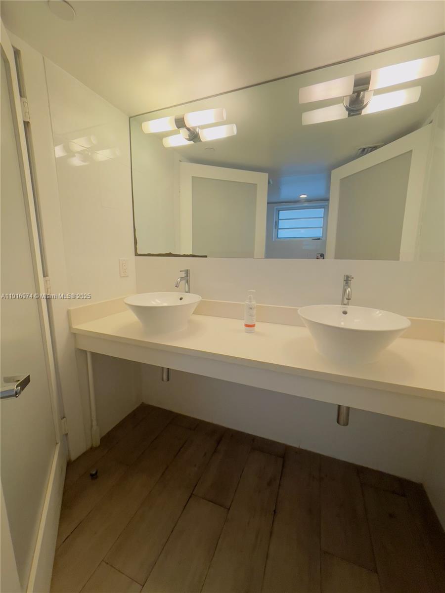 Miami Beach Condo: 7600 Harding Avenue