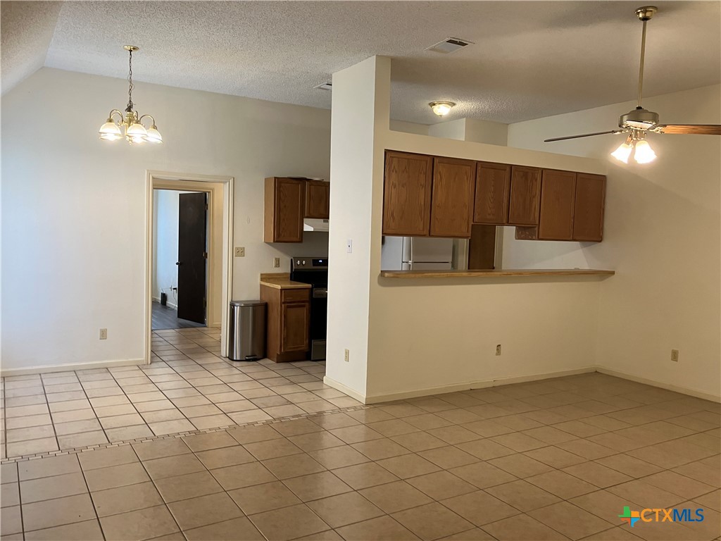 San Marcos Condo: 1302 North Bishop Street