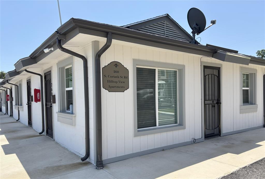 Dallas Condo: 260 South Corinth St Road