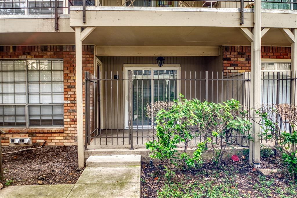 Dallas Condo: 5315 Fleetwood Oaks Avenue