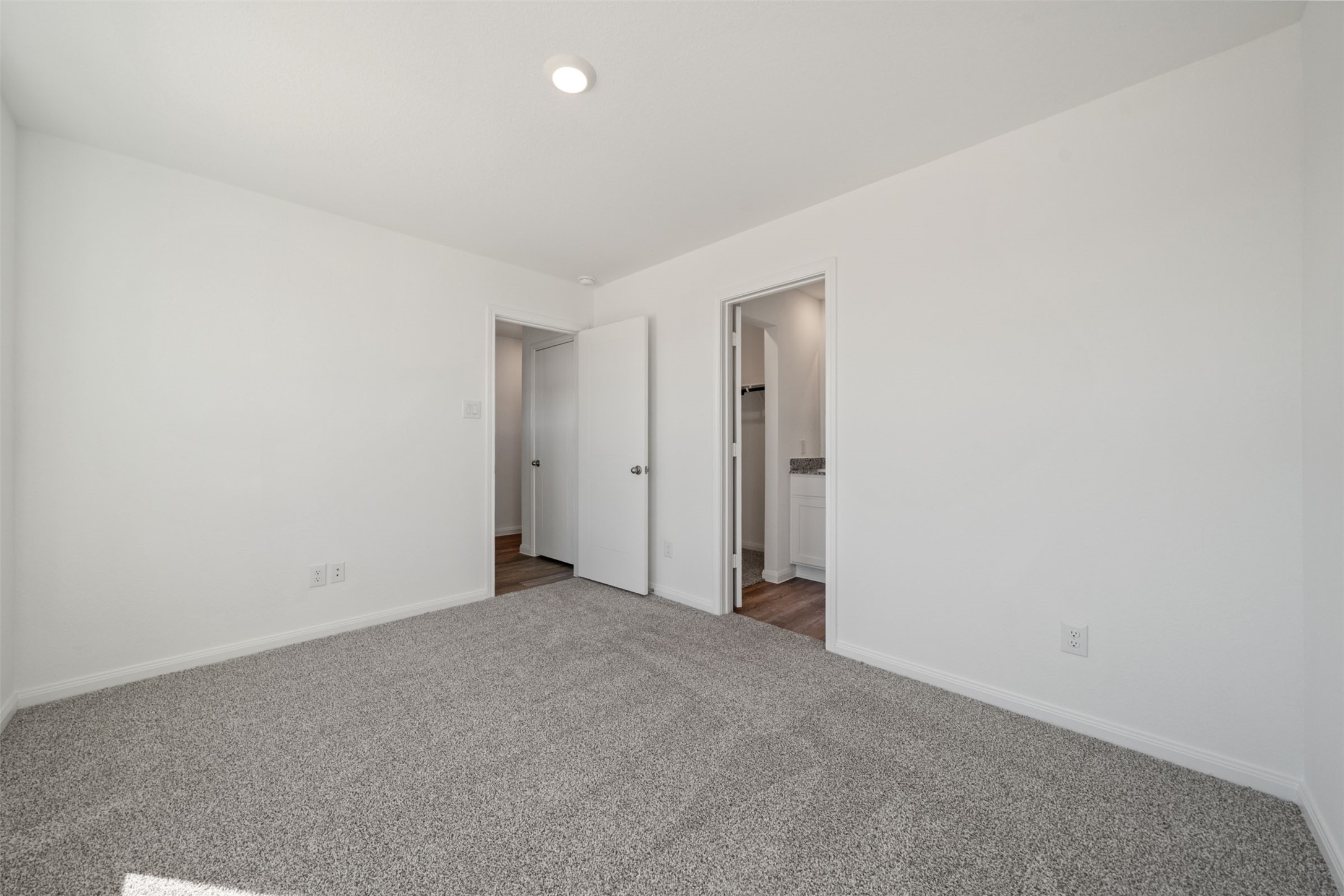 Willis Condo: 12327 Sword Point Court