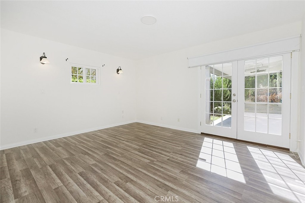 Van Nuys Condo: 13842 Hamlin Street