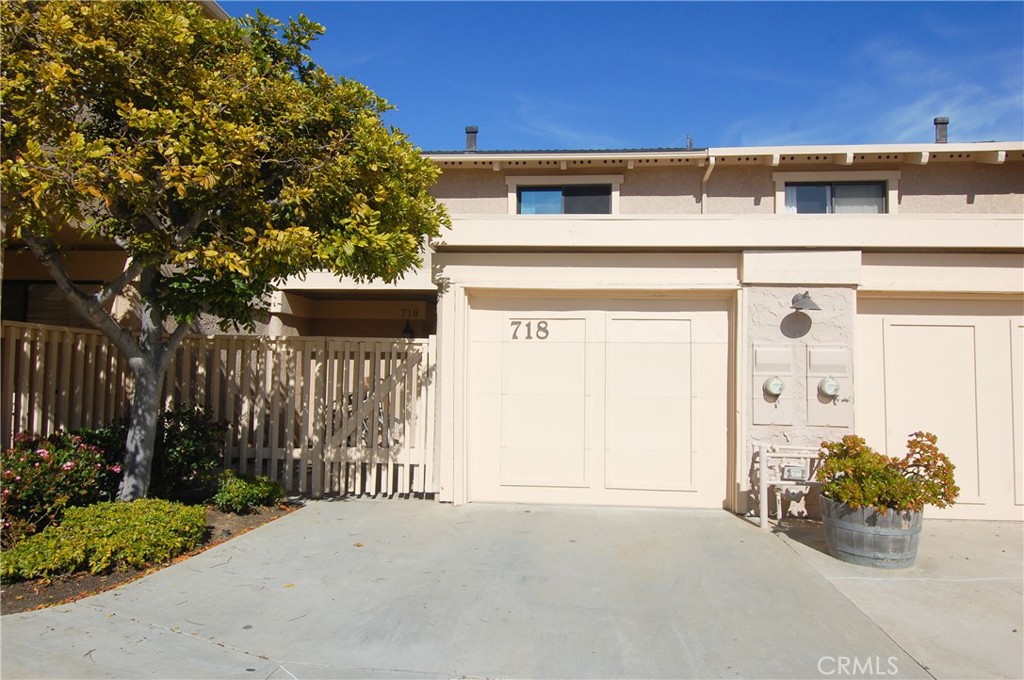 San Clemente Condo: 718 Calle Bahia