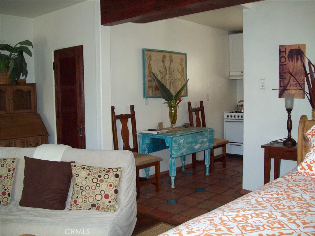 San Clemente Condo: 243-6 Avenida Madrid