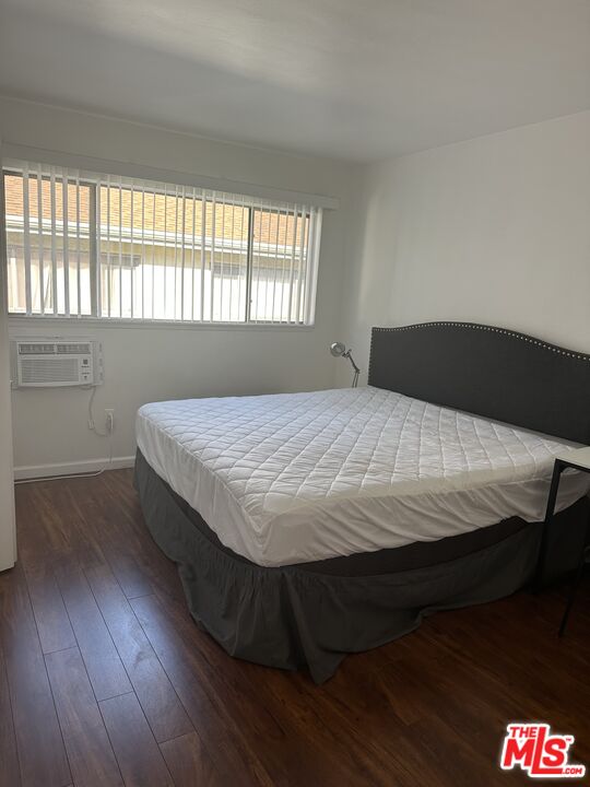Los Angeles Condo: 1441 South Hayworth Avenue