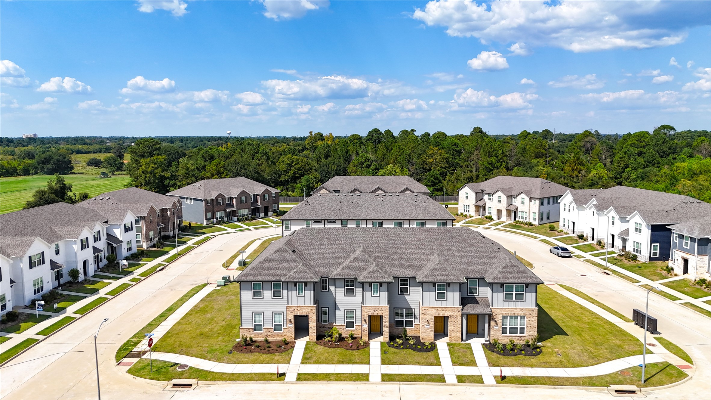 Tomball Condo: 11910 De Carvalho Lane