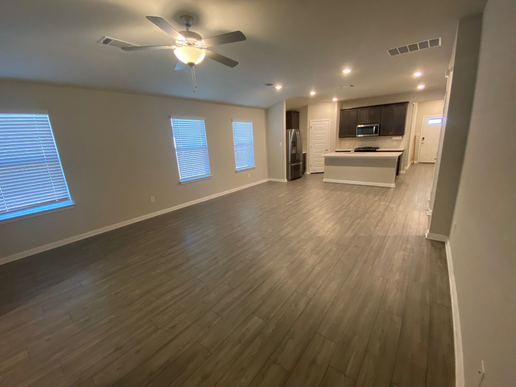 Hutto Condo: 10301 Mager Lane