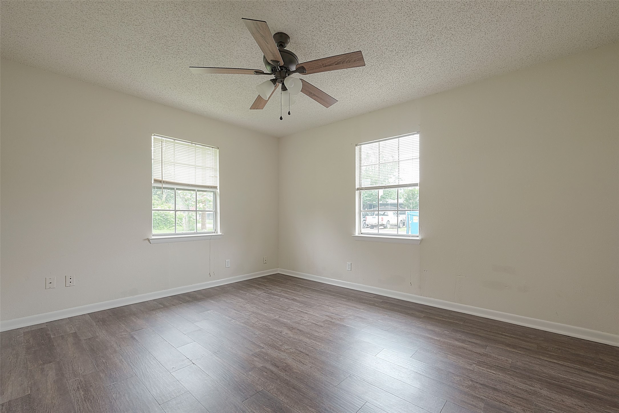 Houston Condo: 8430 Round Rock Drive