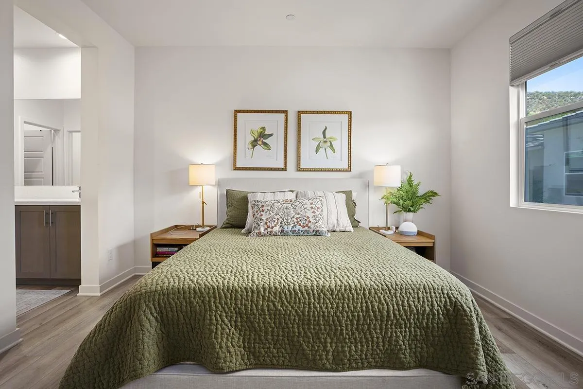 San Diego Condo: 3036 Marquee Way