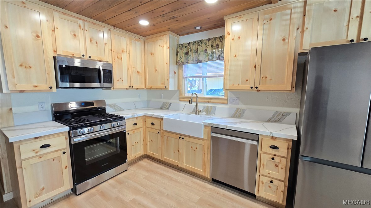 Sugarloaf Condo: 317 Spruce Lane