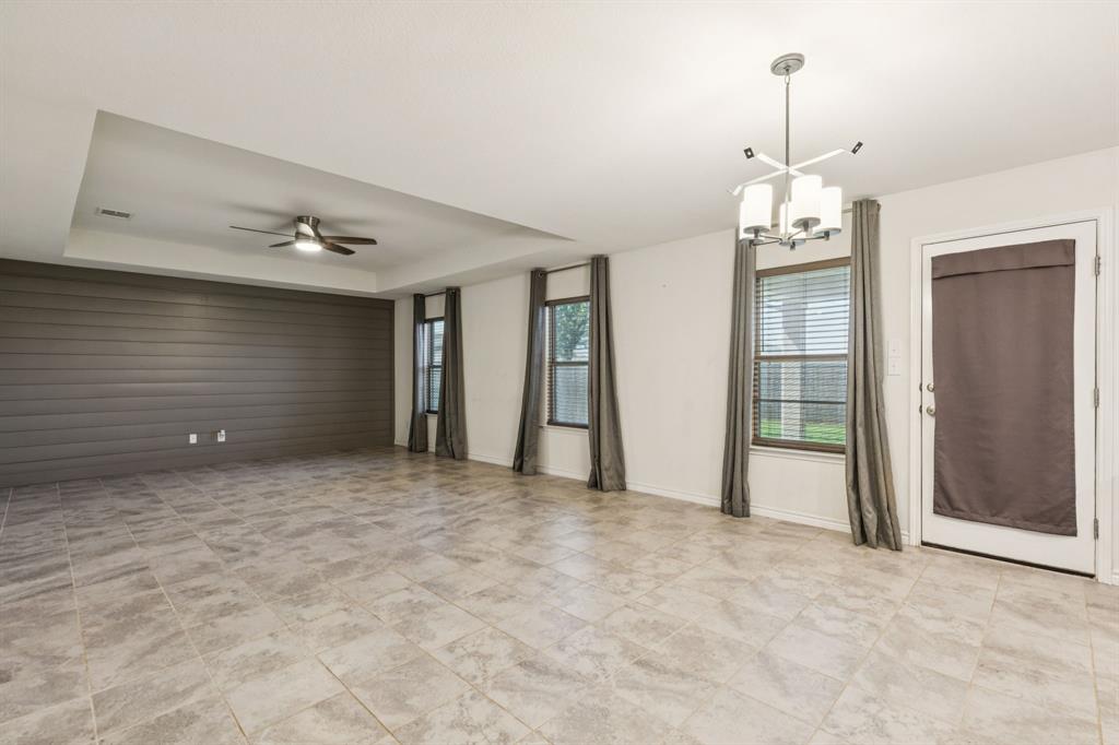 Aubrey Condo: 2617 Warren Lane