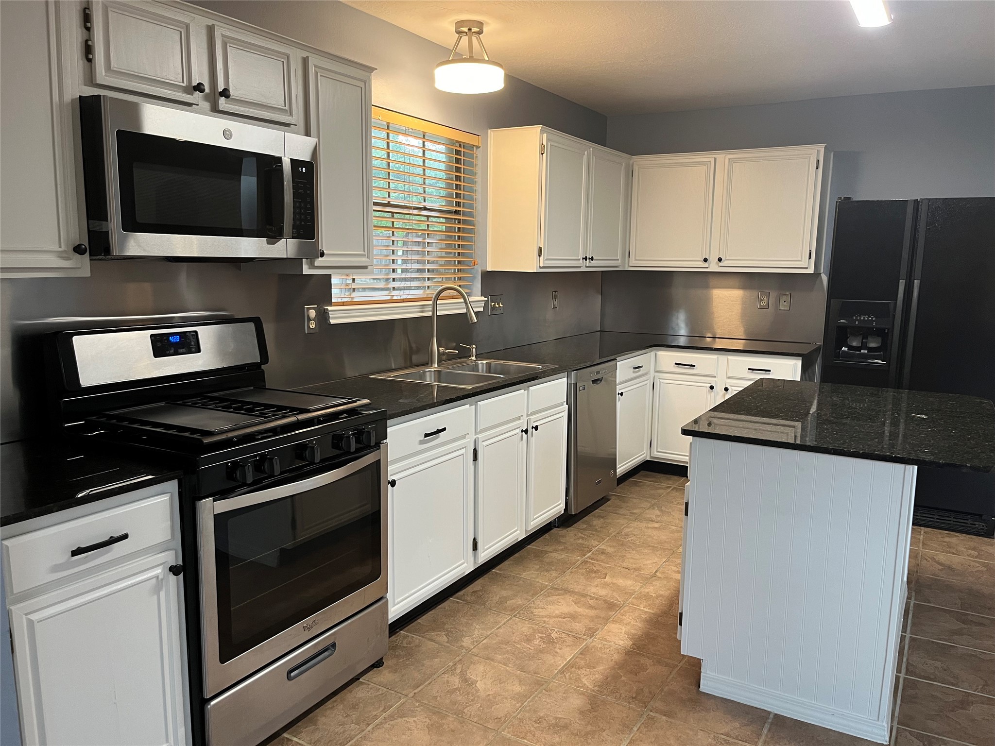 Houston Condo: 11302 Meadowchase Drive