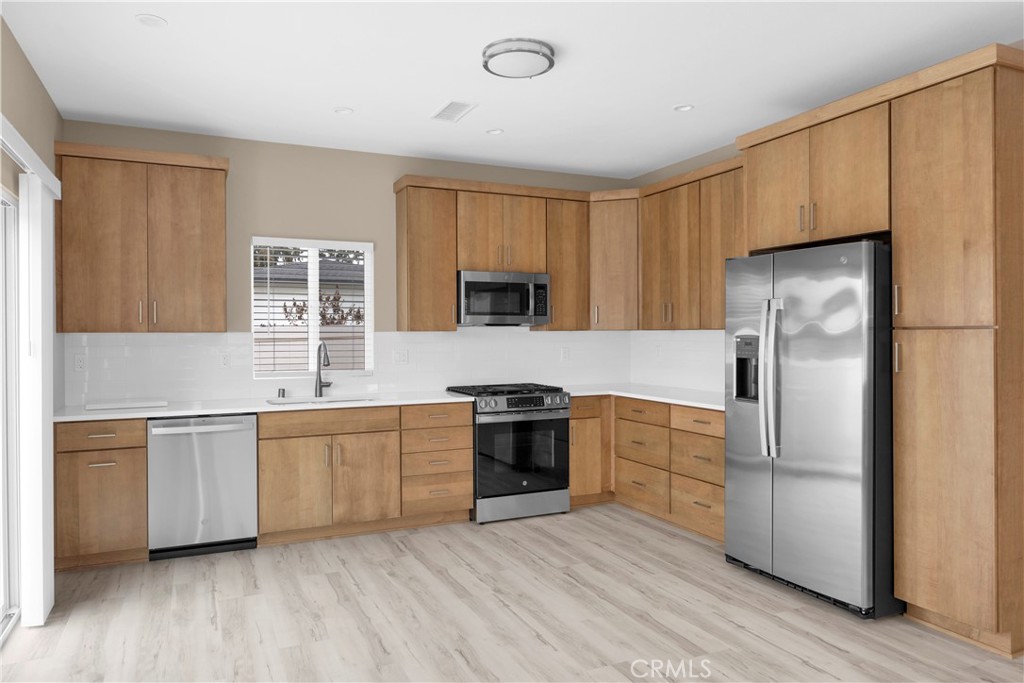 Orange Condo: 751 North Grand Street