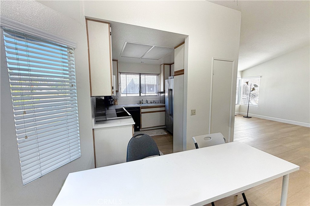 Irvine Condo: 52 Van Buren