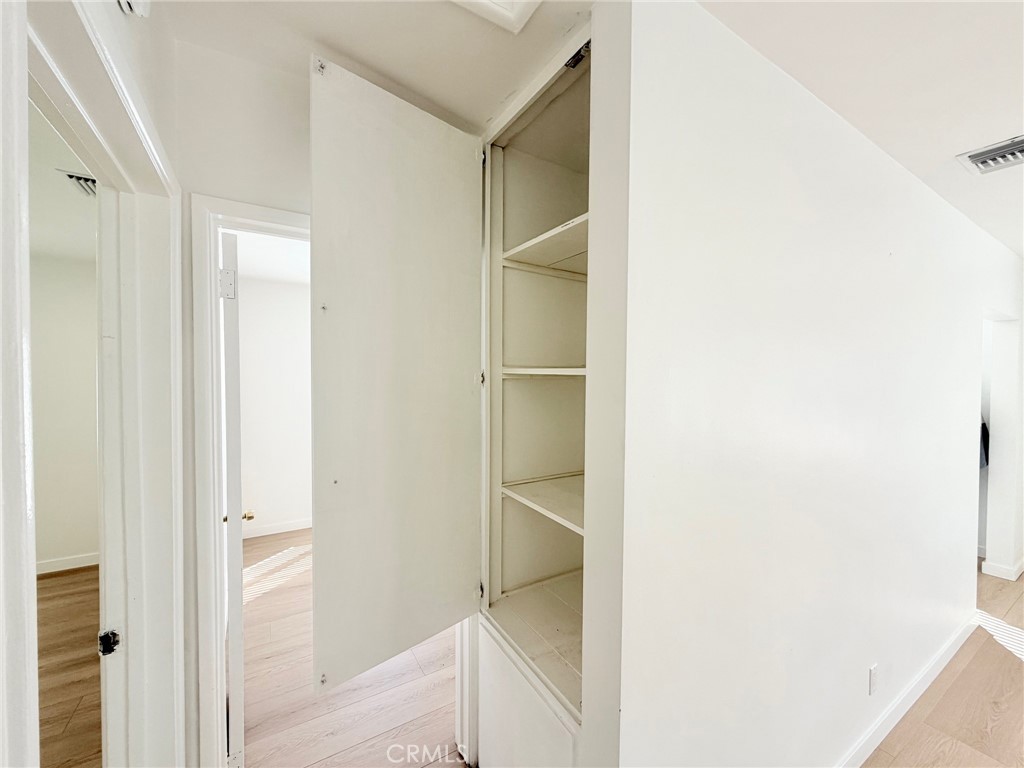 La Crescenta Condo: 4644 Lowell Avenue