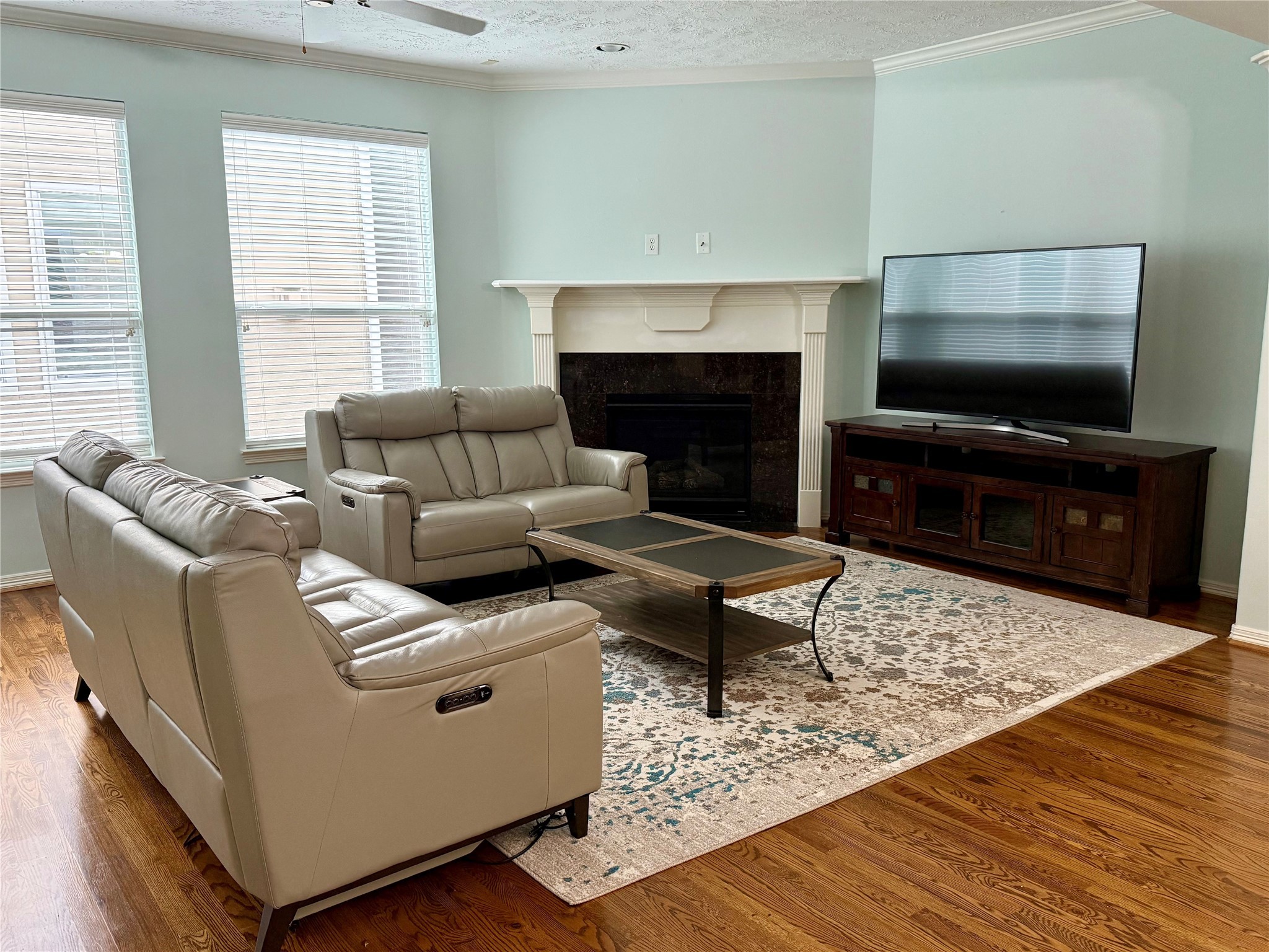 Houston Condo: 3410 Skyline Village Drive