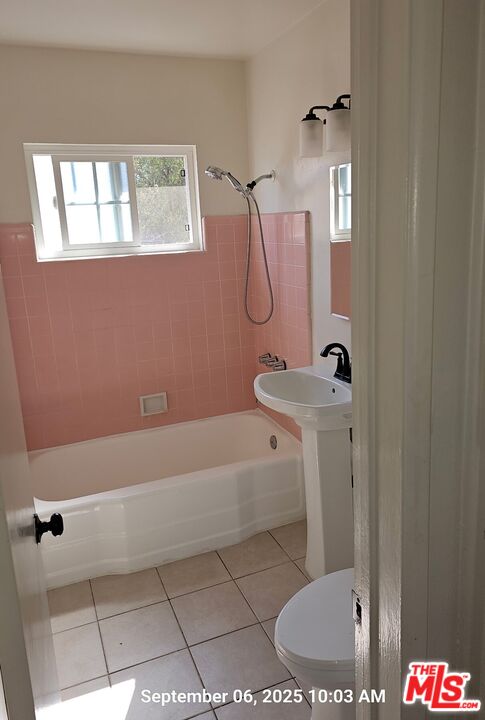 Los Angeles Condo: 1639 West 84th Place