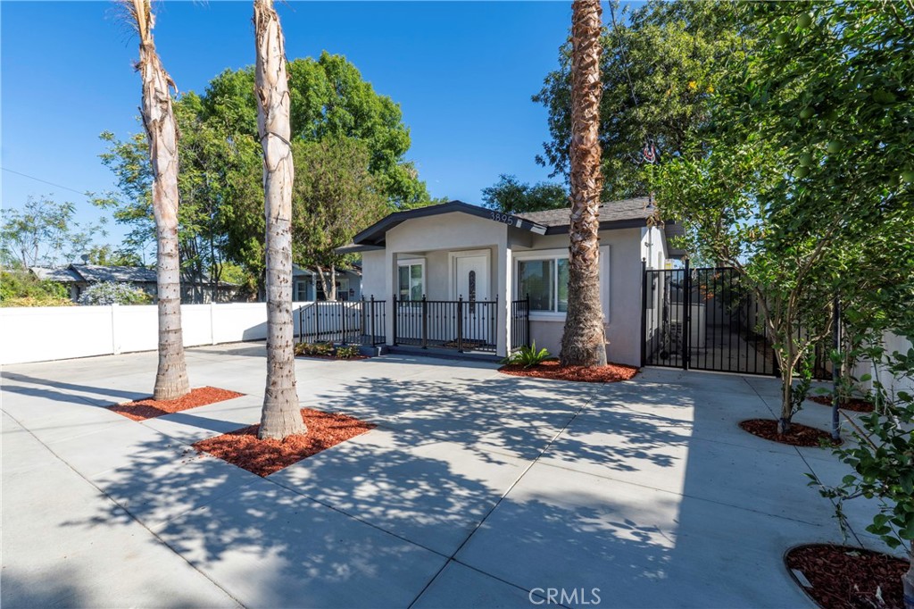 Riverside Condo: 3895 Castleman Street