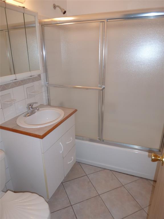 Hollywood Condo: 2710 Thomas Street