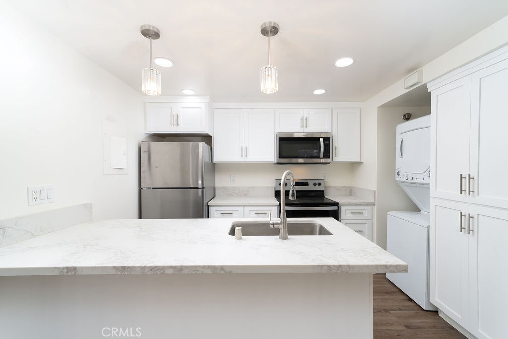 Mission Viejo Condo: 26156 La Real