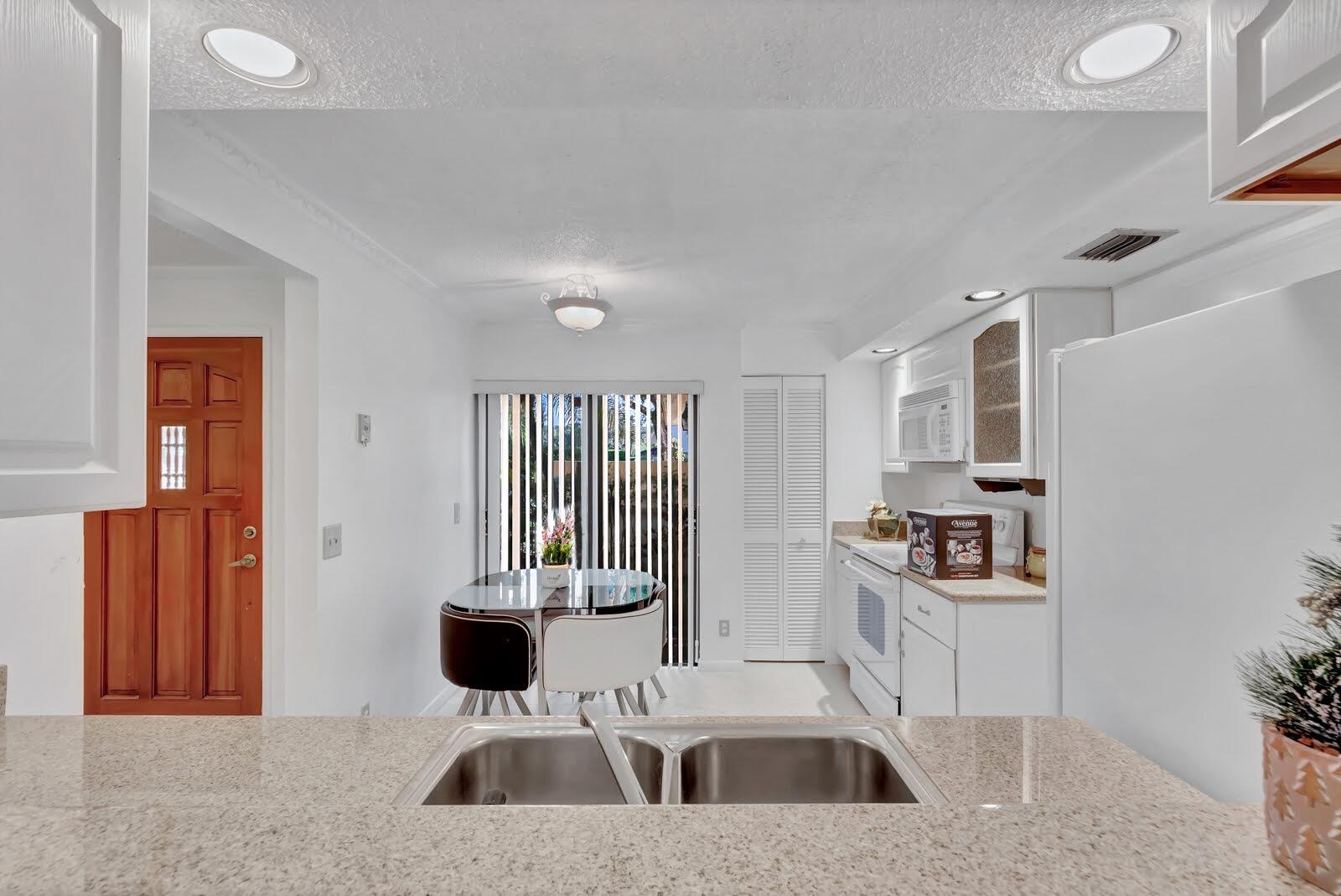 Boca Raton Condo: 7844 La Mirada Drive