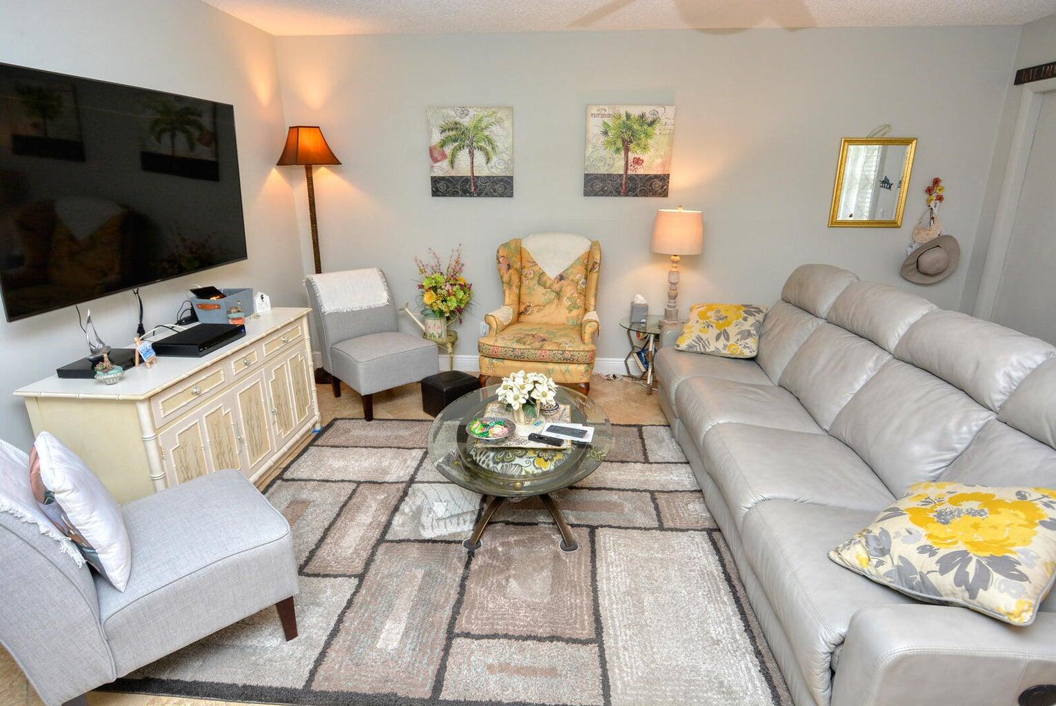 Stuart Condo: 1225 Northwest 21st Street